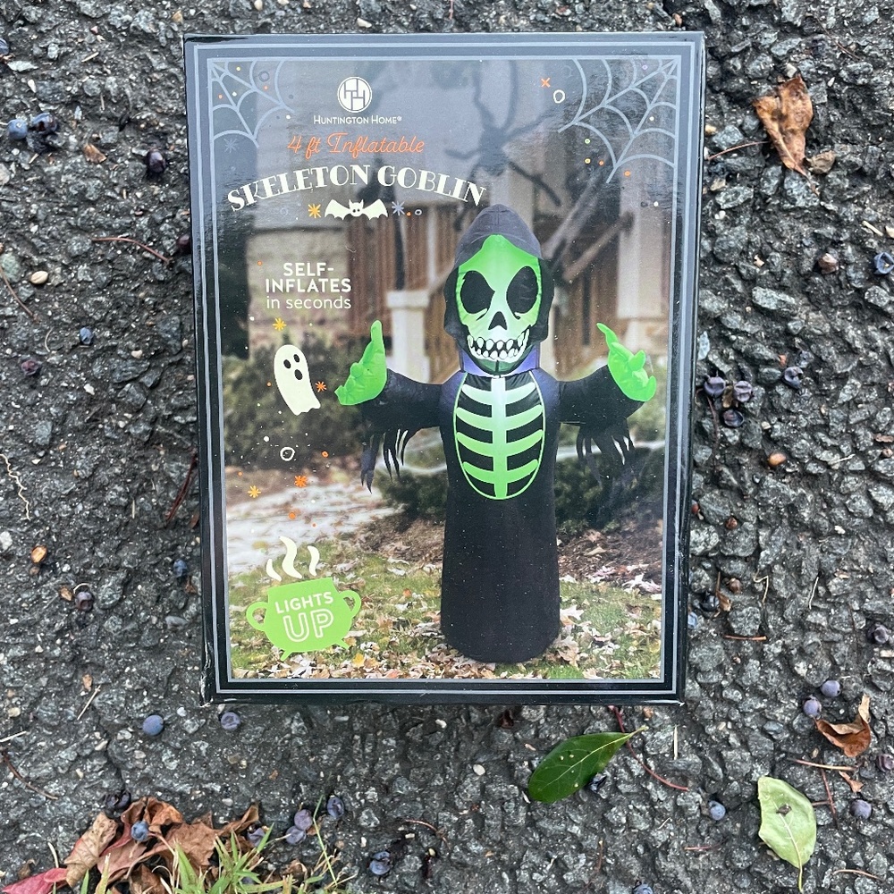 4Ft Light Up Inflatable Halloween Skeleton Reaper